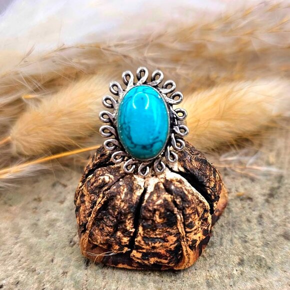 Beautiful Howlite Oval Stone 925 Stamp Silver Ring ( Size 6) - Picture 9 of 9